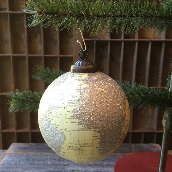 Beautiful Glittered Mini Globe Ornament - Picture 1 of 4